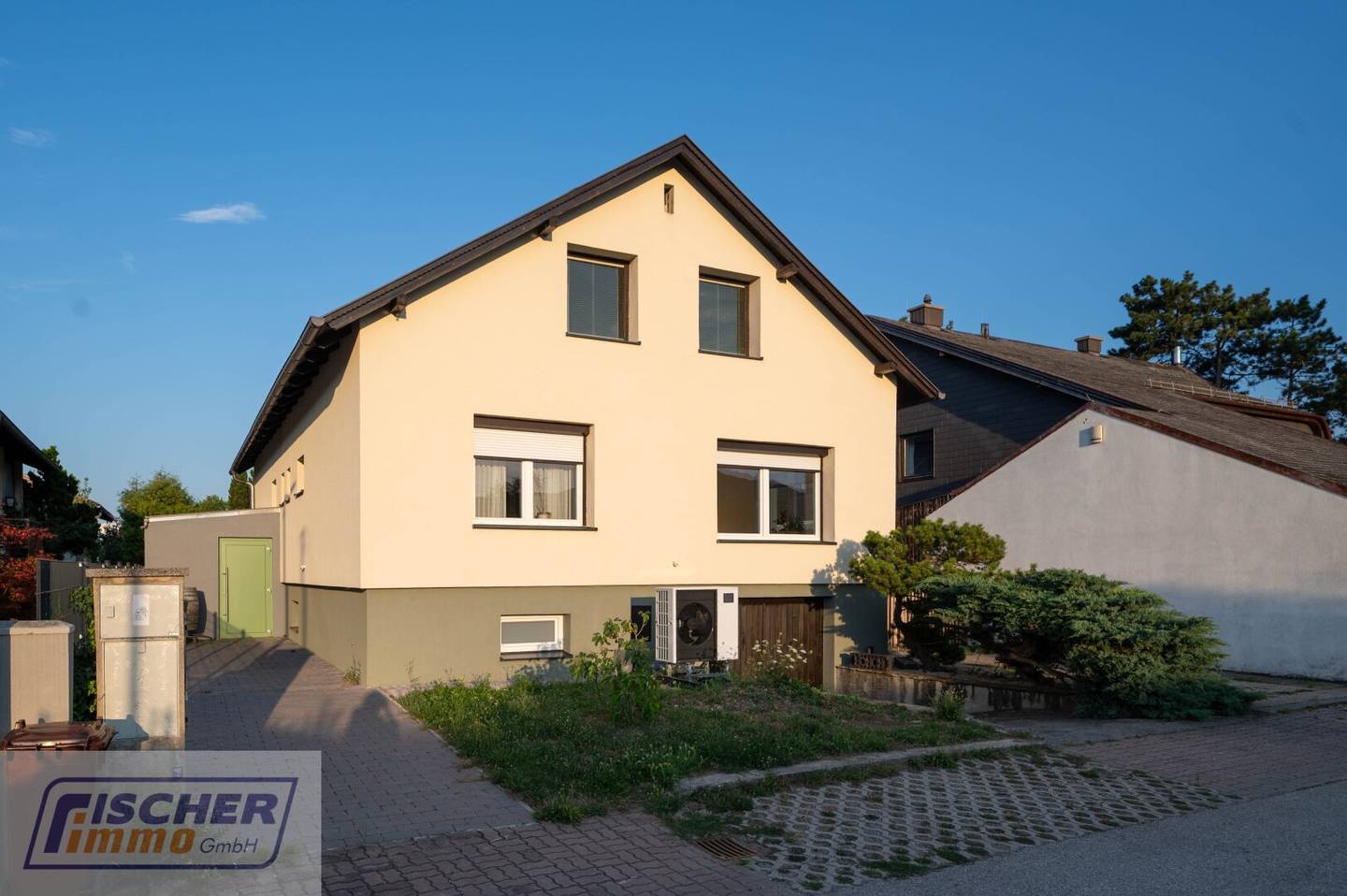 Einfamilienhaus mit Schwimmteich zu vermieten!