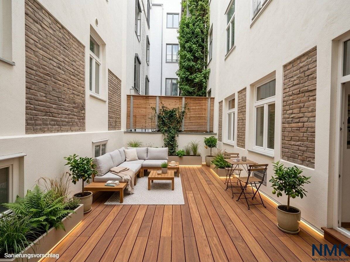 Spacious 3-room period apartment with quiet courtyard and development potential