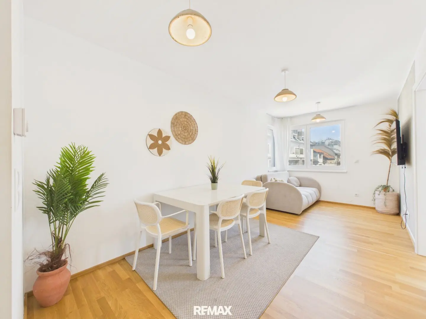 NEW BUILD 2024 | STADLAU | 2 ROOMS & FULLY FURNISHED | 220 M TO THE S-TRAIN | TOP 6