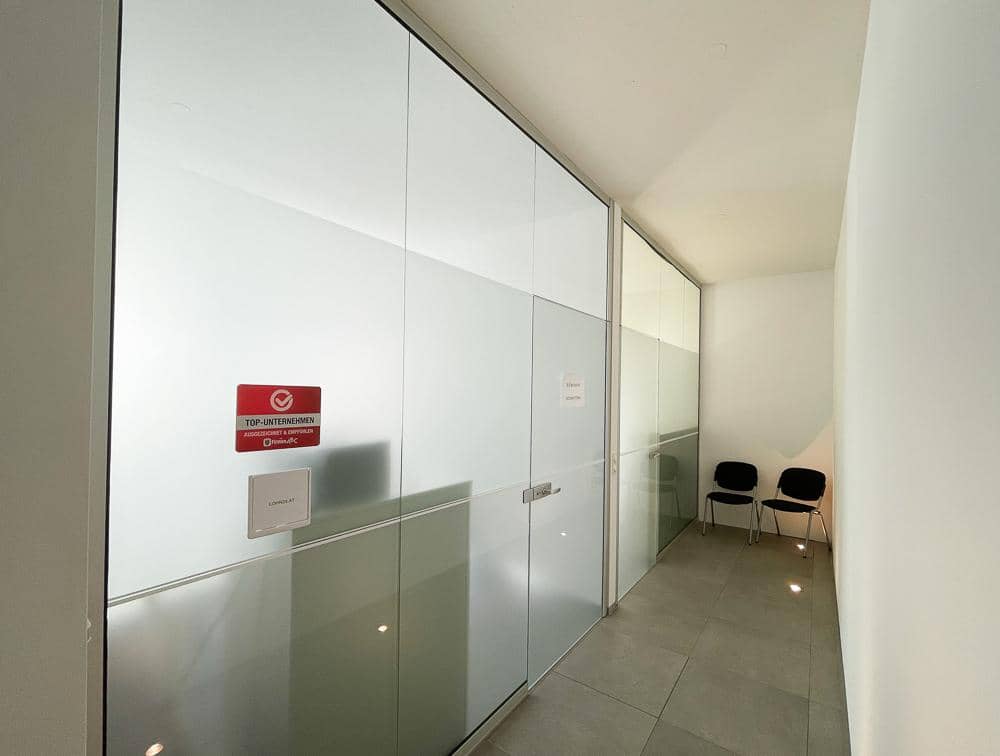 Bright wheelchair accessible investor apartment with parking