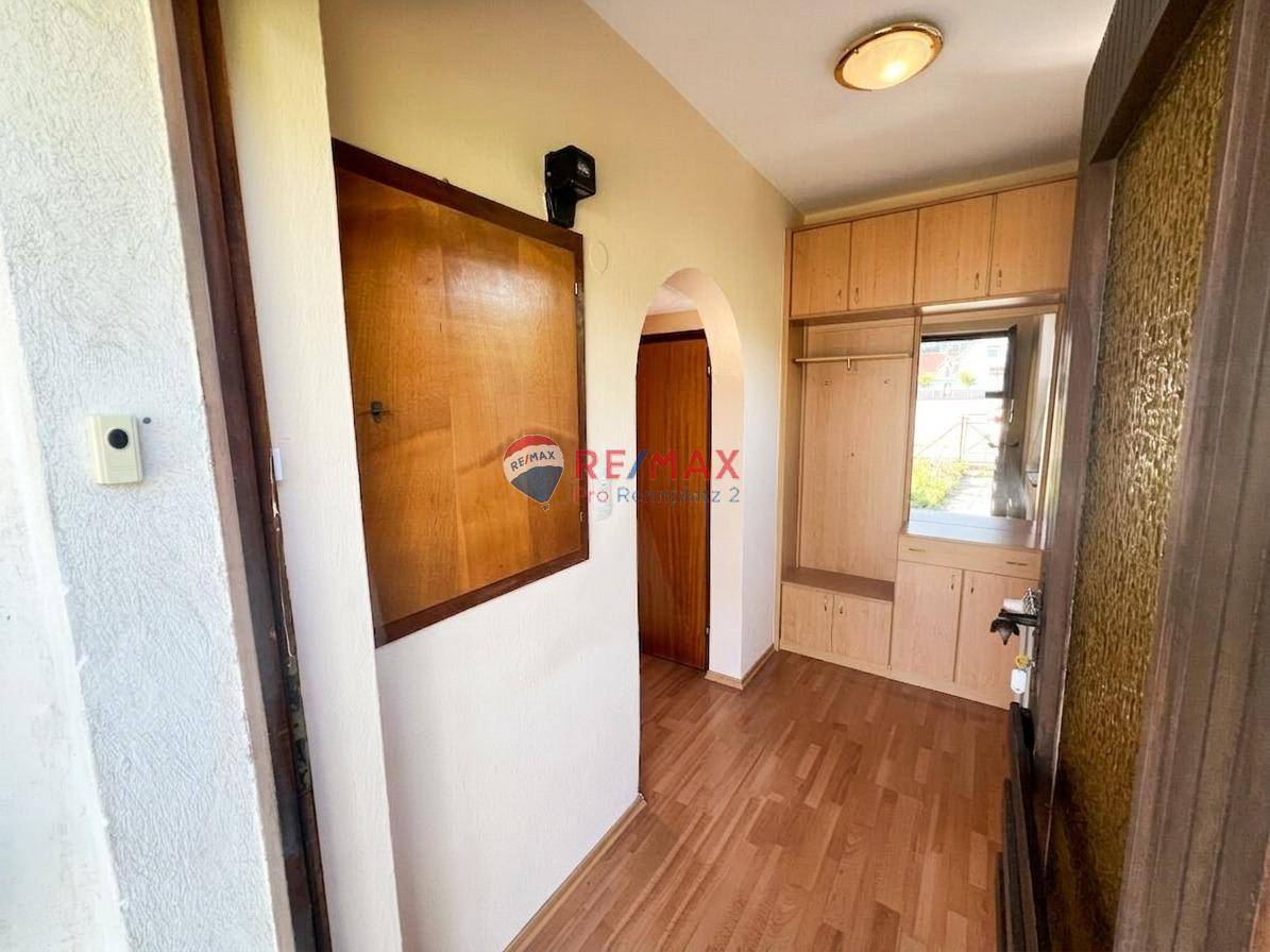 Zentrales Haus mit Garten und Renovierungs­potenzial Wohnung