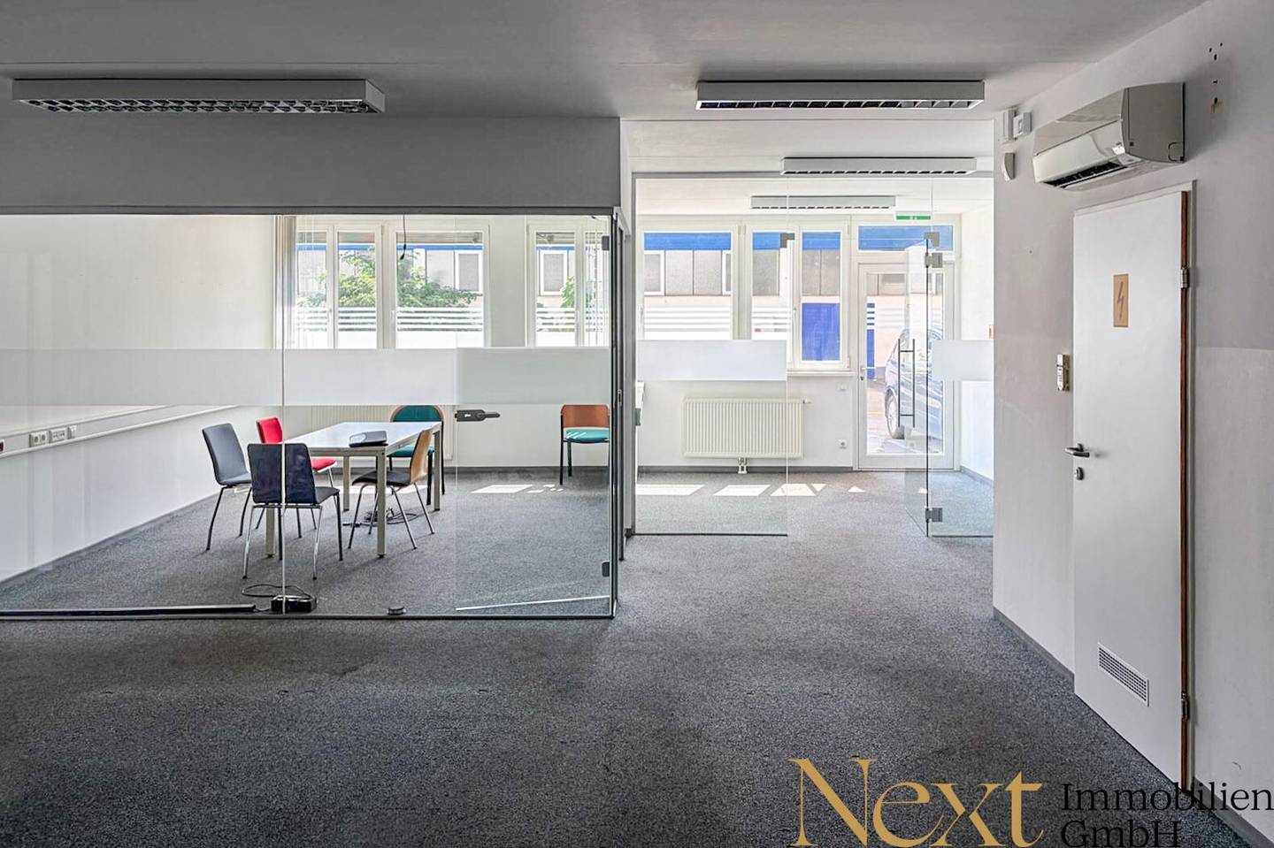 Attractive commercial space with storage and office for rent in Linz-Urfahr
