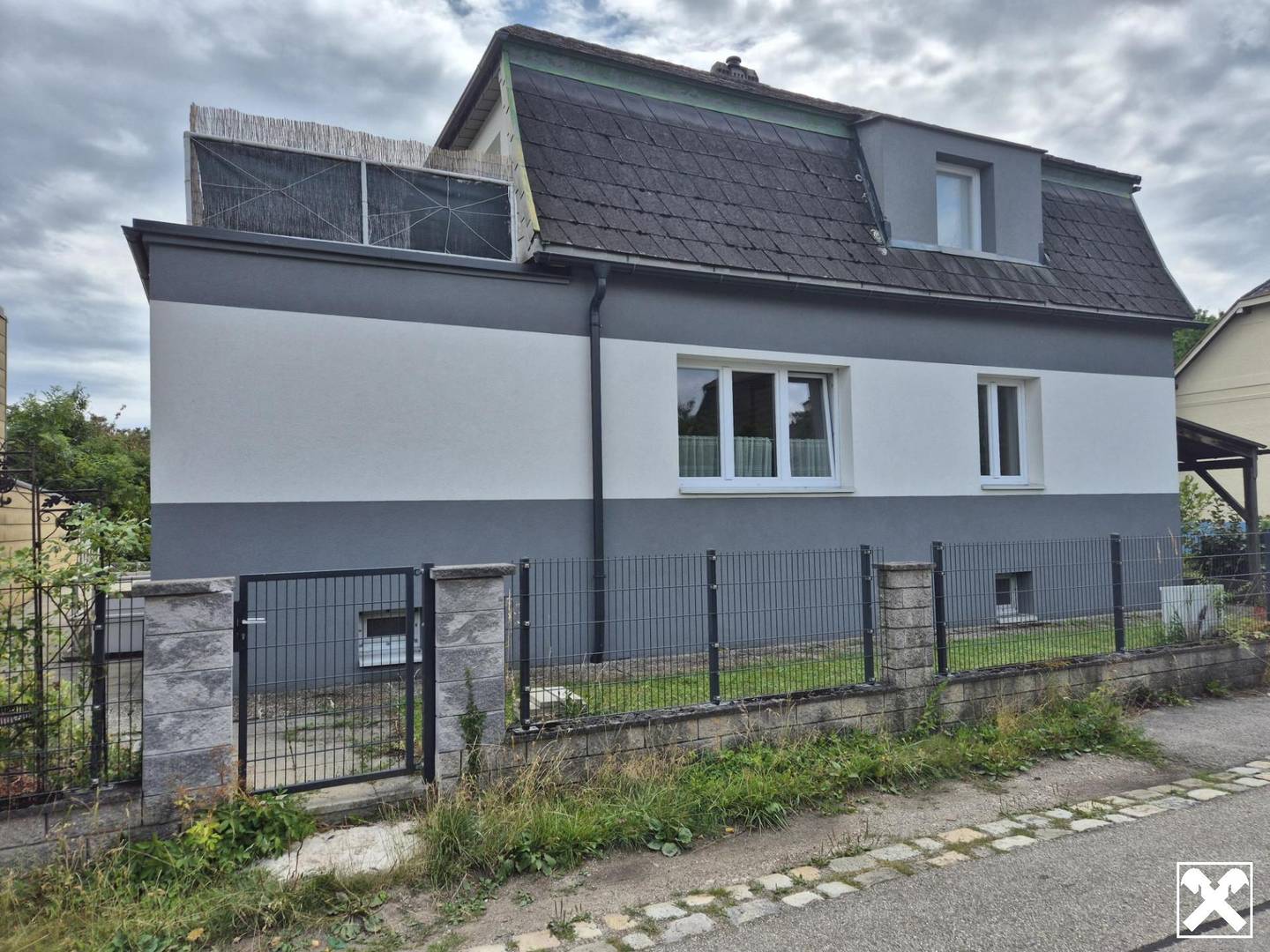Investment apartment with large garden and two separate entrances
