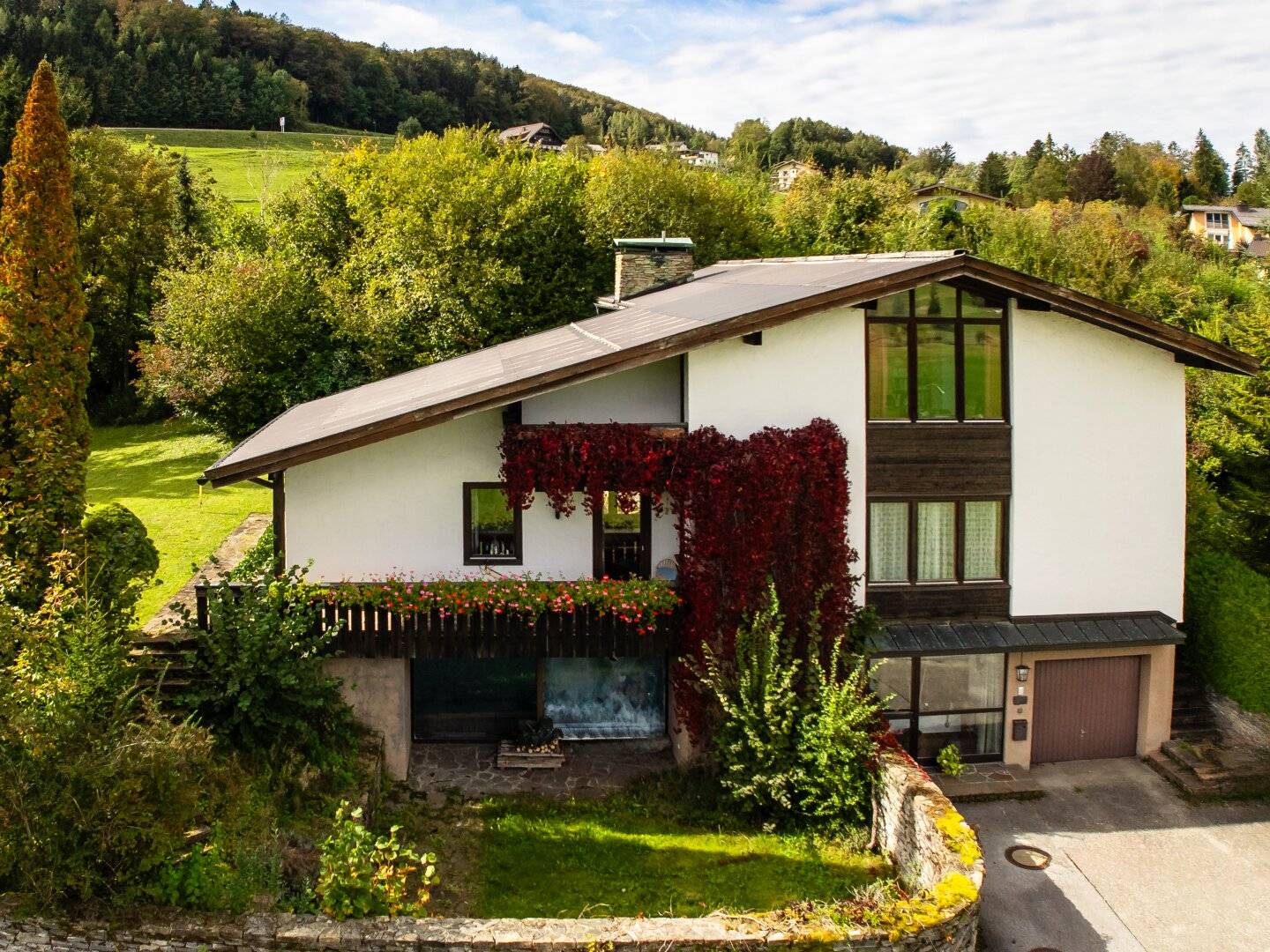 Villa in exponierter Grünlandlage Nähe des Fuschlsees