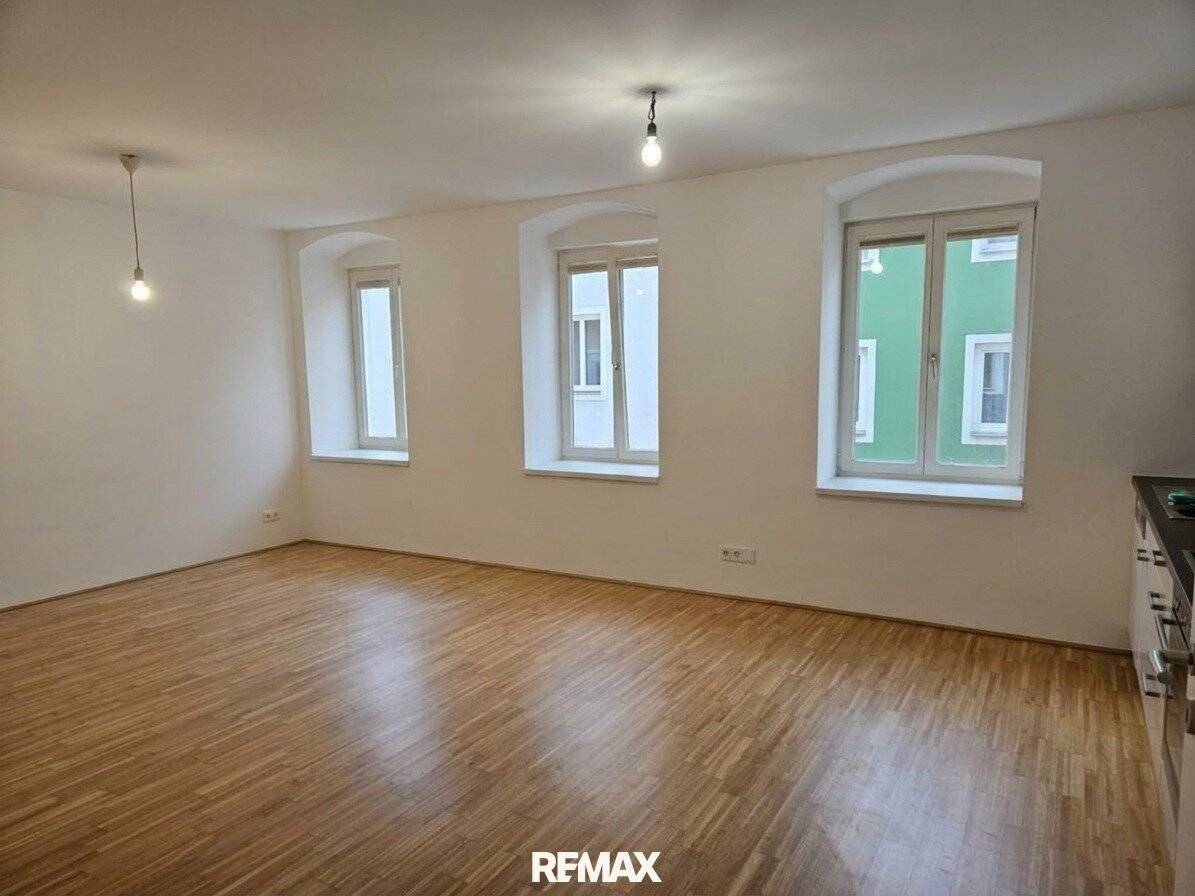 Moderne 2 Zimmer Wohnung in Eferding, mit Fußbodenheizung & Stadtblick!