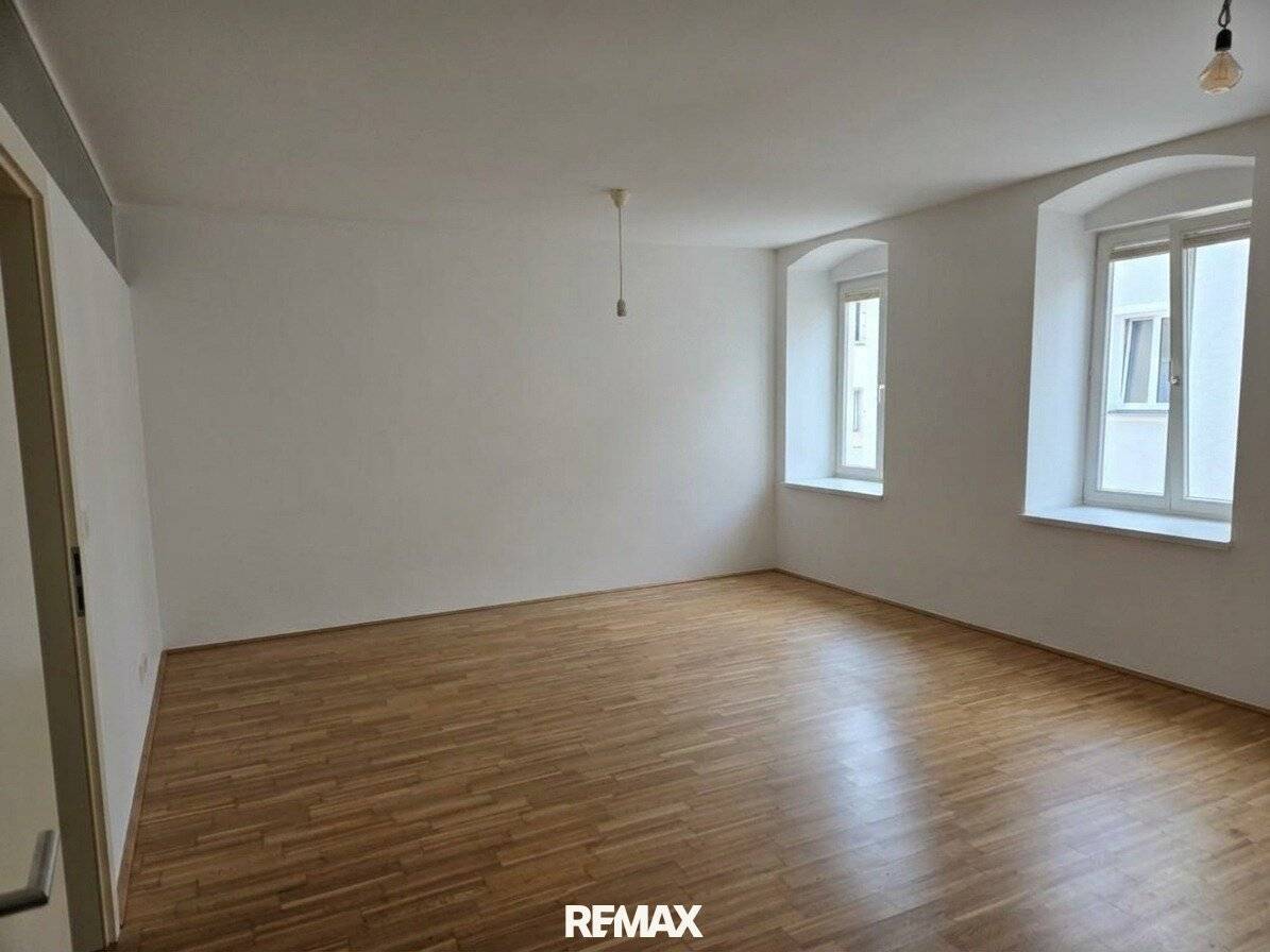 Moderne 2 Zimmer Wohnung in Eferding, mit Fußbodenheizung & Stadtblick!