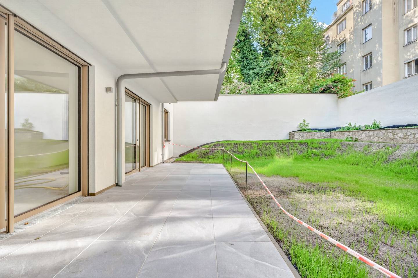 Private garden and first occupancy!