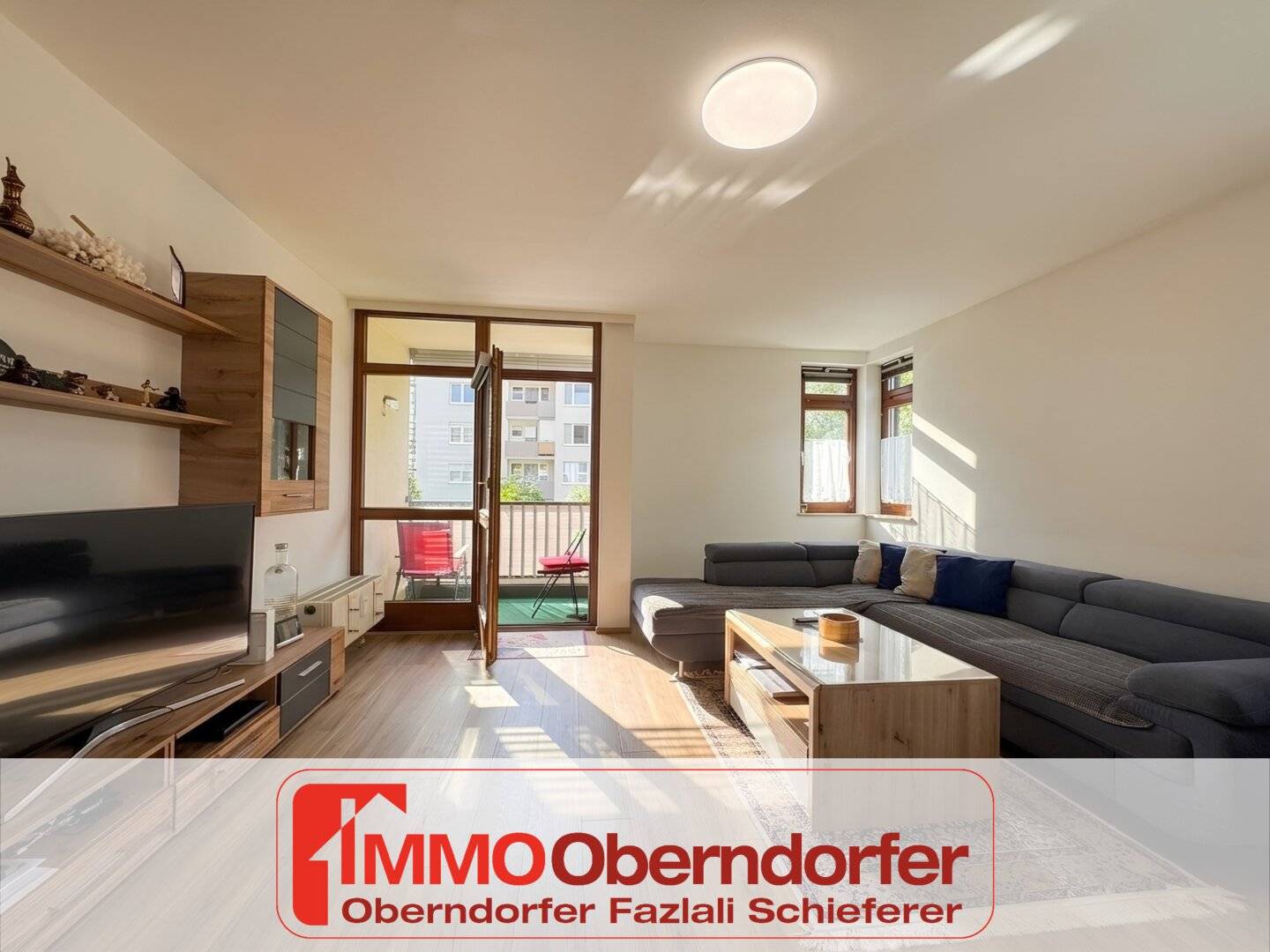 Sunny Studio with Loggia in Top Location | PARSCH