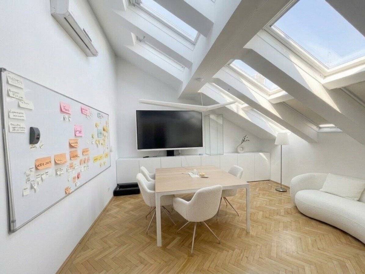 Air-conditioned attractive office in central location