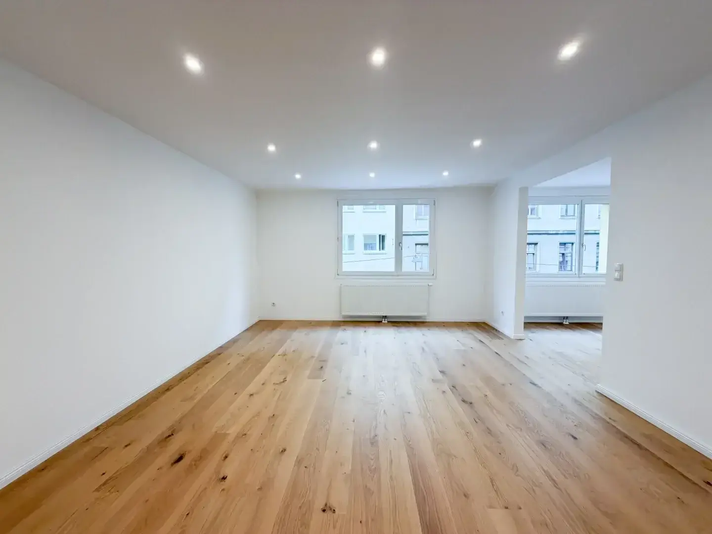 Stilvolle und wunderschön renovierte 3 Zimmer Wohnung Nähe Arenbergpark