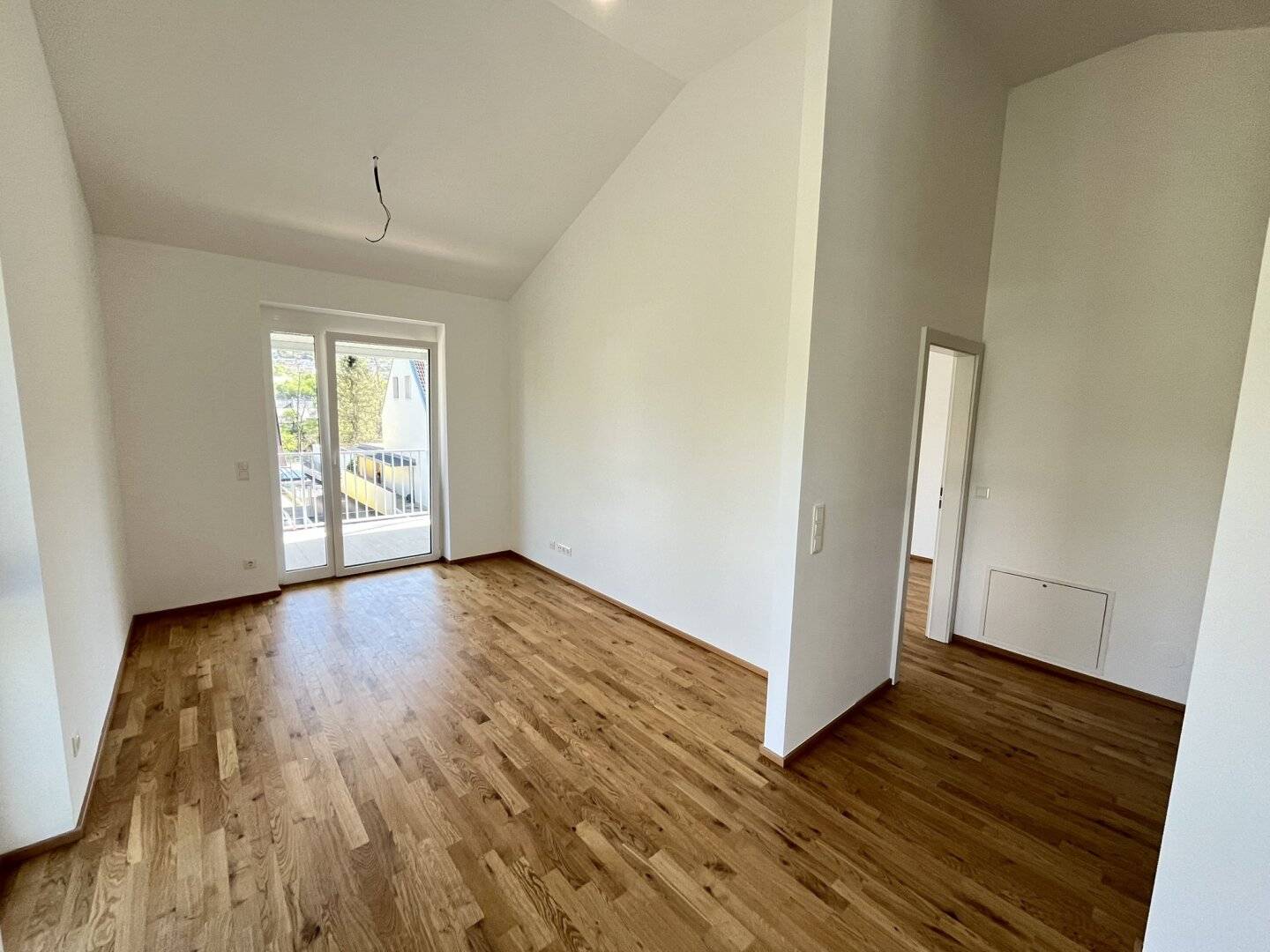 Modern first-occupancy apartment with balcony, underground parking space and great view in Kapfenberg