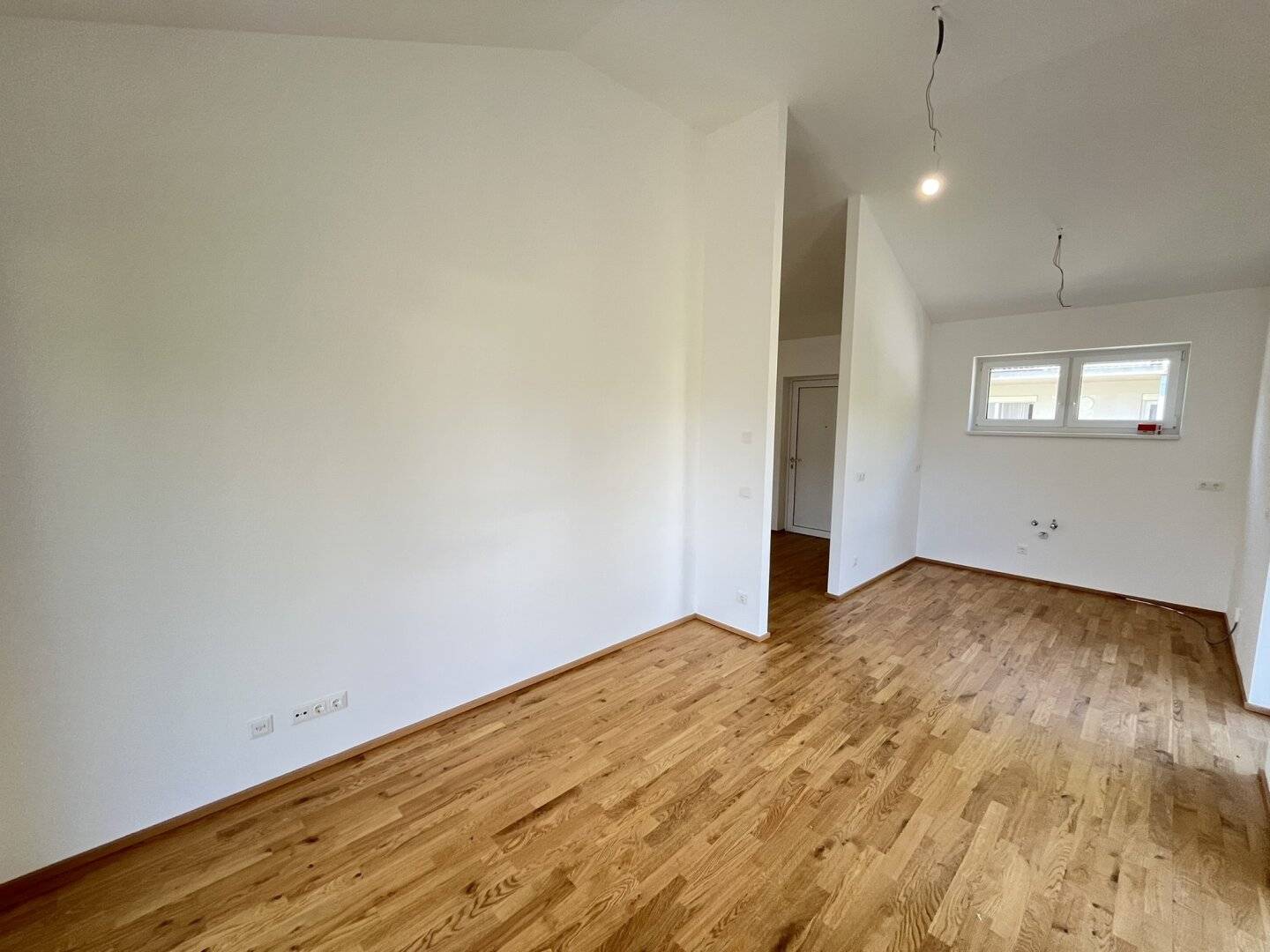 Modern first-occupancy apartment with balcony, underground parking space and great view in Kapfenberg
