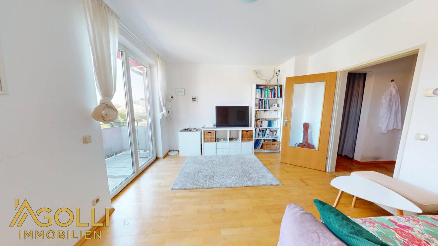 Cozy 2-room apartment with balcony and stunning Braunsberg view