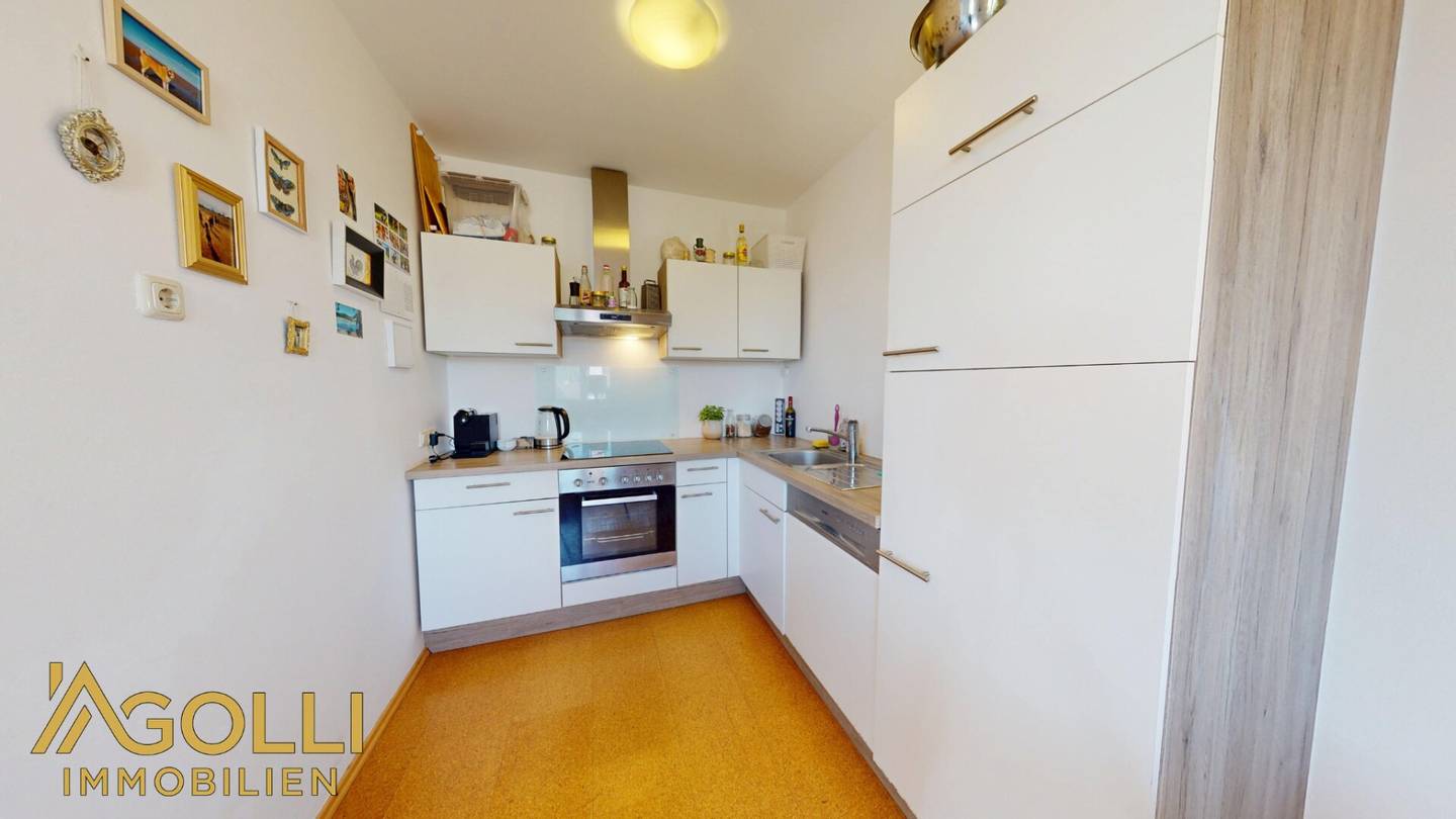 Cozy 2-room apartment with balcony and stunning Braunsberg view
