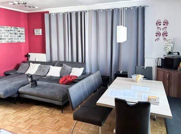 Maisonette apartment with 4 rooms, two balconies and underground garage space in Enns