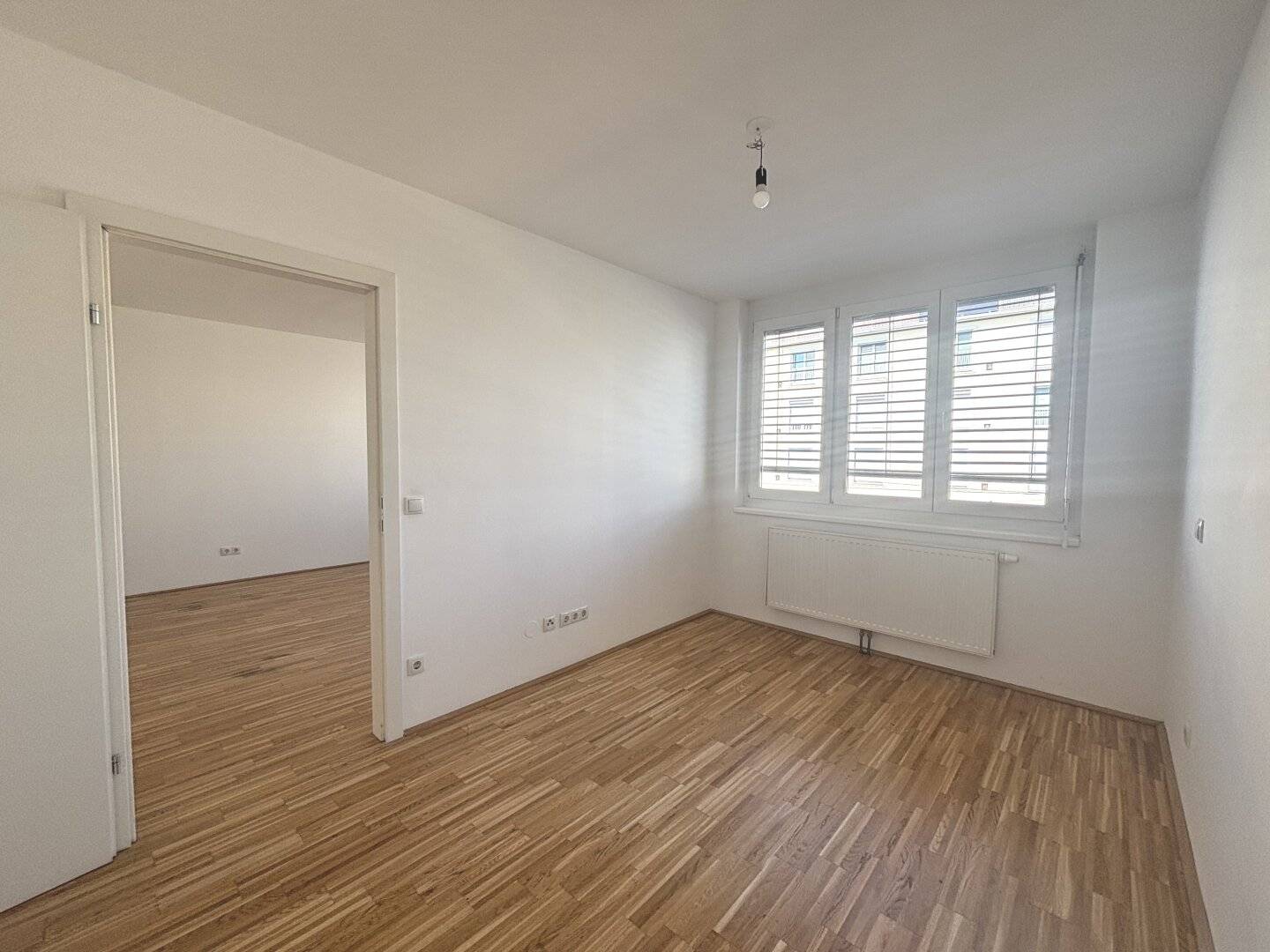 1210! Sanierte, hübsche 2-Zimmer Wohnung beim Floridsdorfer Spitz!