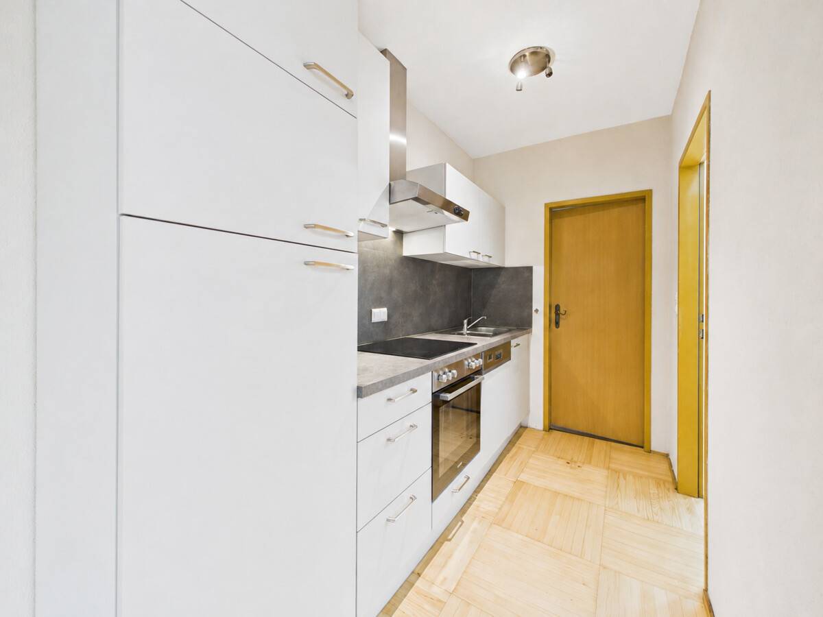 Ground floor apartment with private garden and underground parking