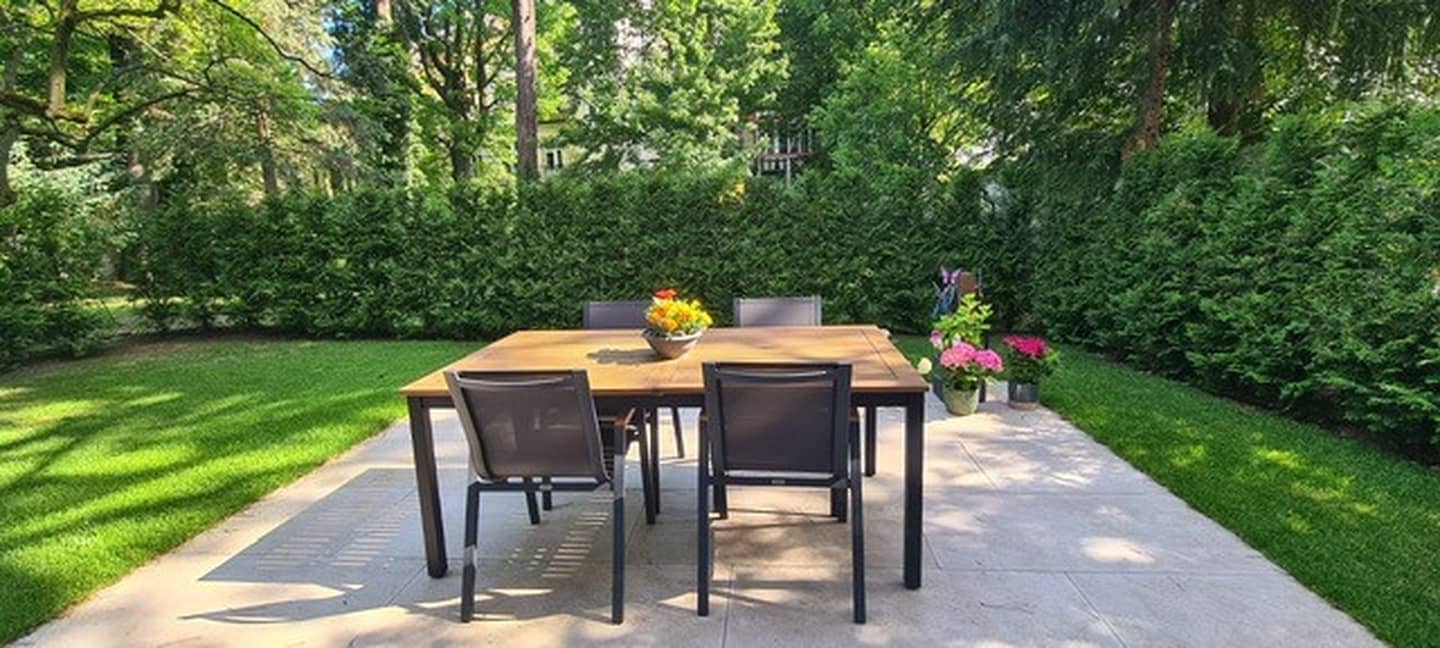 Erdgeschosswohnung with private garden in Alt Hietzing