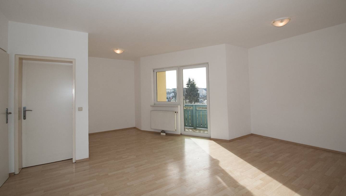 Rental apartment (617) 74 m² with kitchen and loggia in Ried i.I. Rental directly from the owner