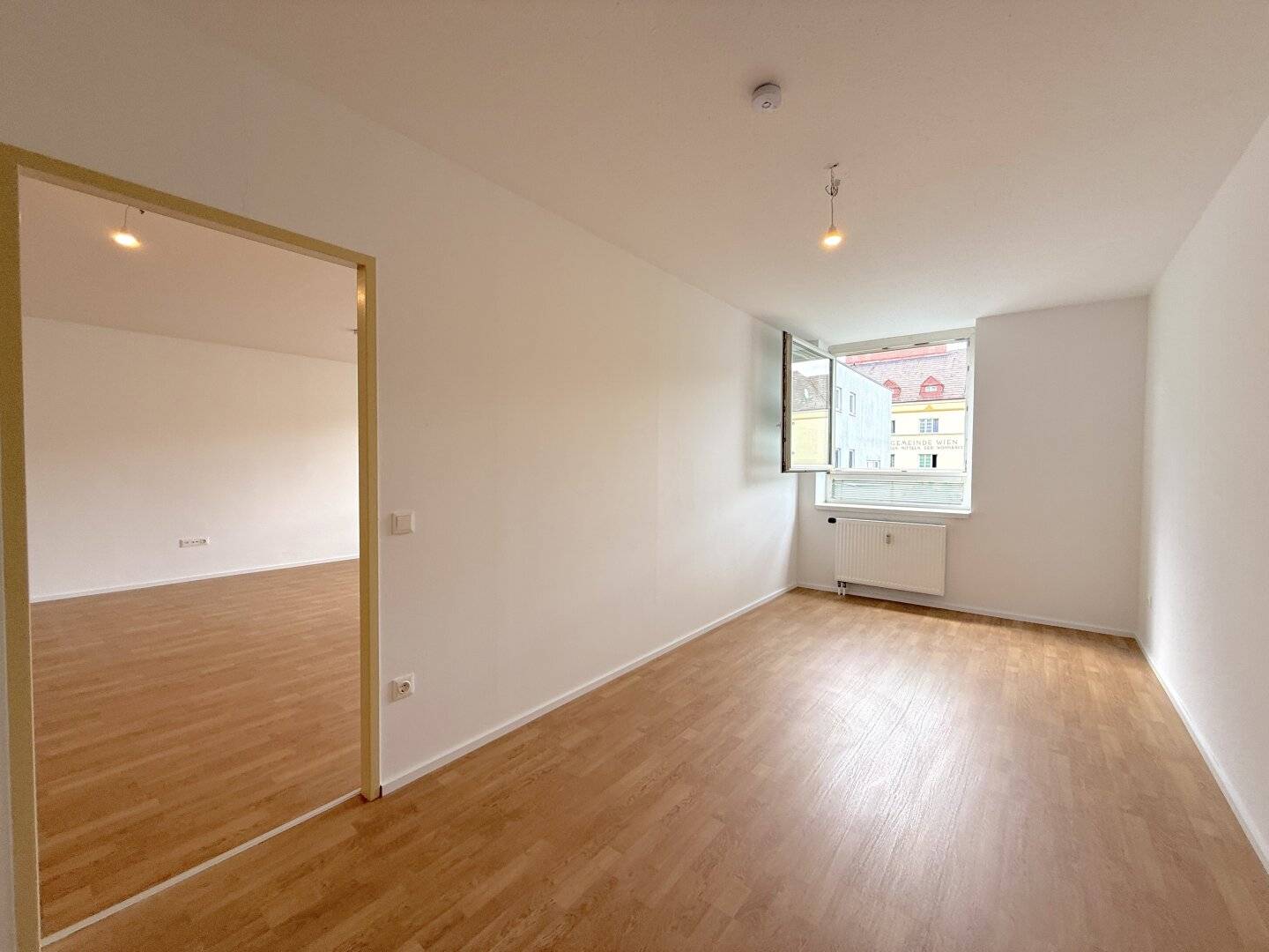 Handelskai | Courtyard-side two-room apartment on the 5th lift floor for sale