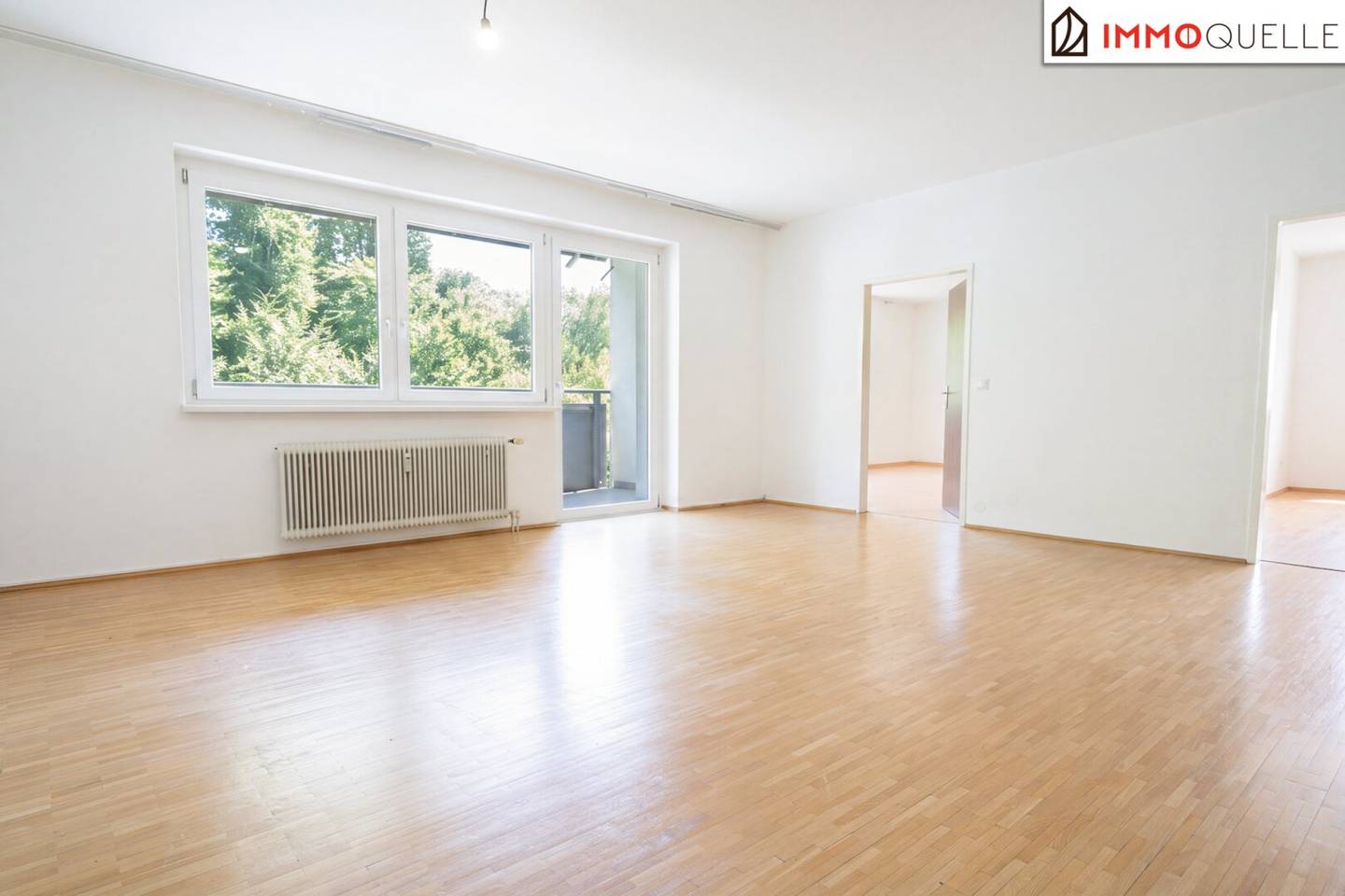Living with a View of Greenery - Spacious 4-Room Apartment with Southeast Loggia, Practical Layout and View of Greenery