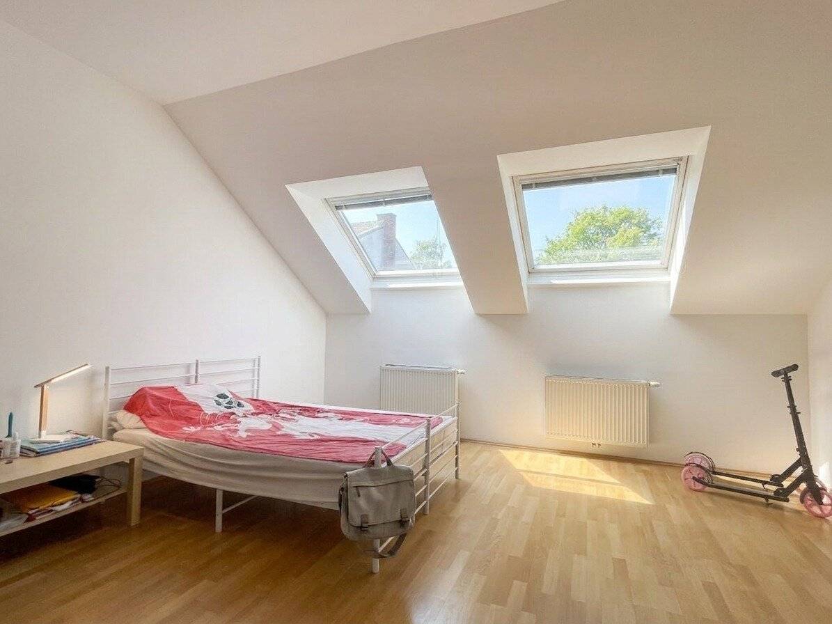 AIR CONDITIONED ATTIC APARTMENT - 85.07 m² TO FEEL AT HOME IN LINZ URFAHR