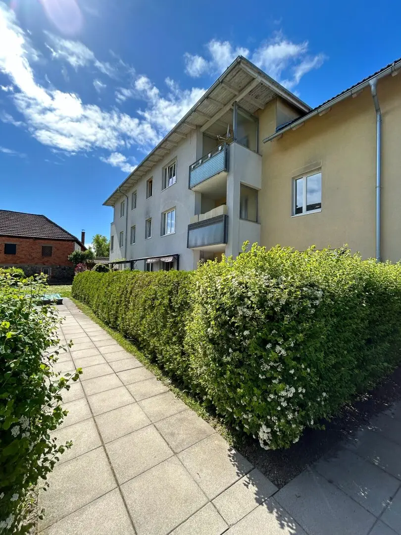 2 ZIMMER WOHNUNG IN SCHWERTBERG MIT BALKON UND PARKPLATZ