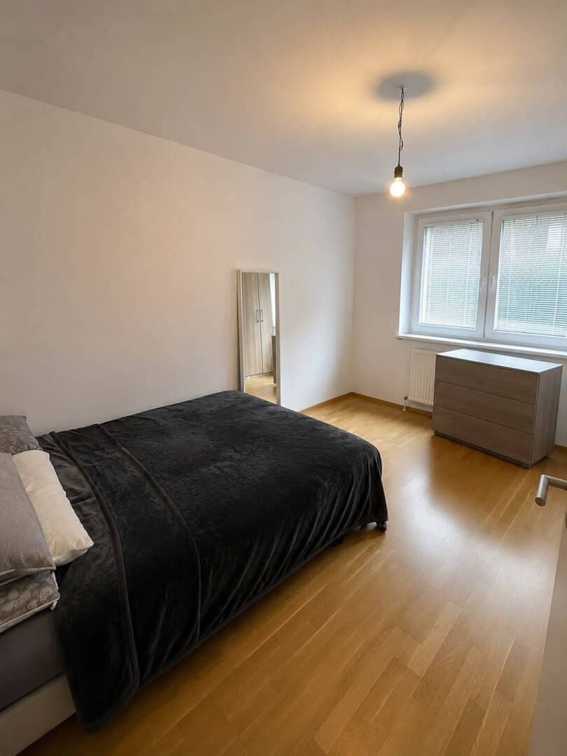 Charming 3-room apartment on the 2nd floor with elevator, loggia/balcony in a quiet location in 1210 Vienna