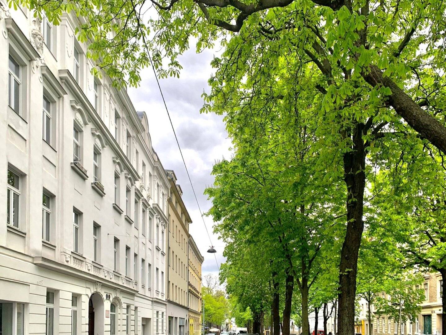 Charming 2-room apartment in revitalized old building - near Meidlinger Market