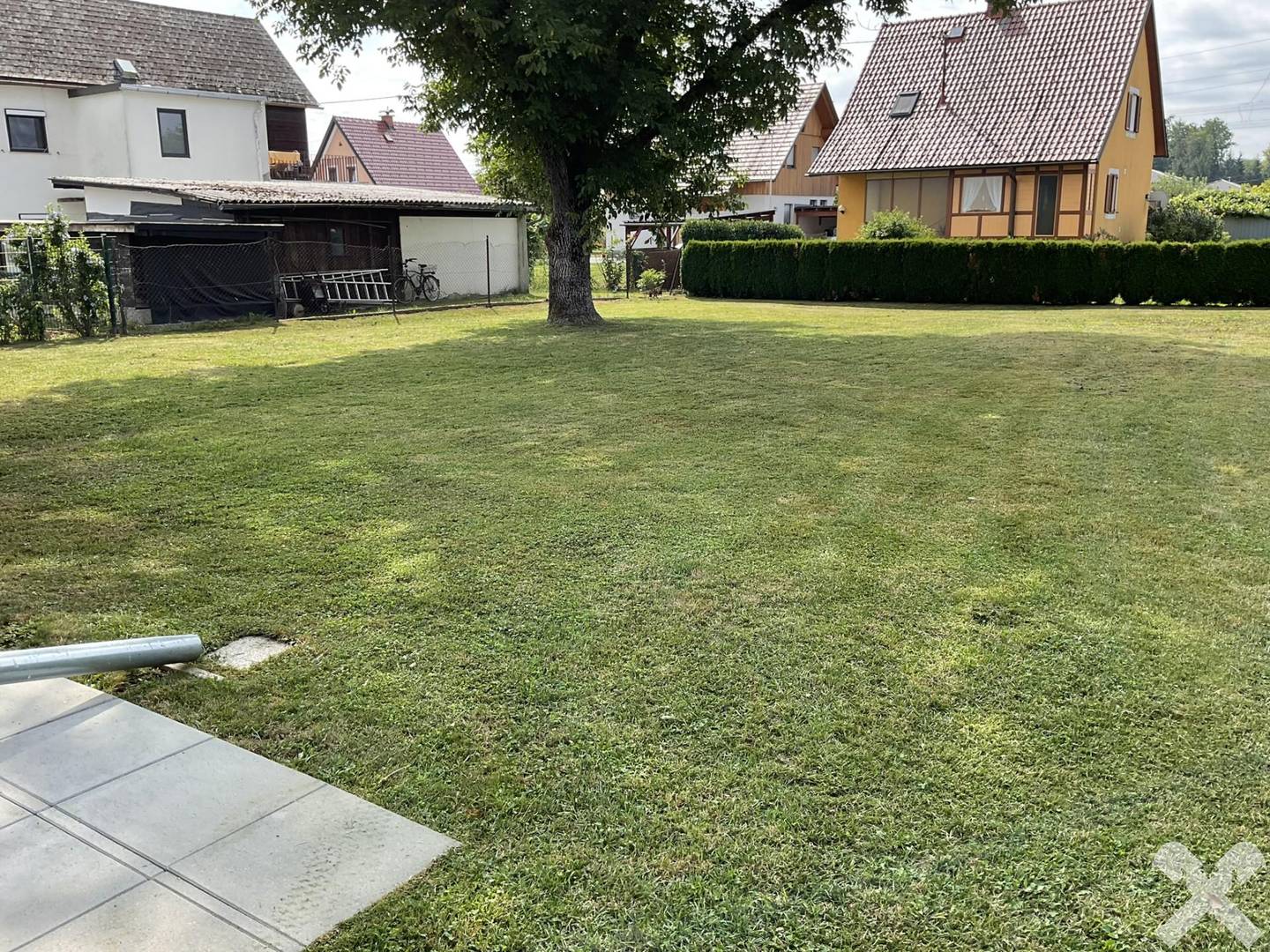 Großzügiges Grundstück mit Potenzial Familienwohnung