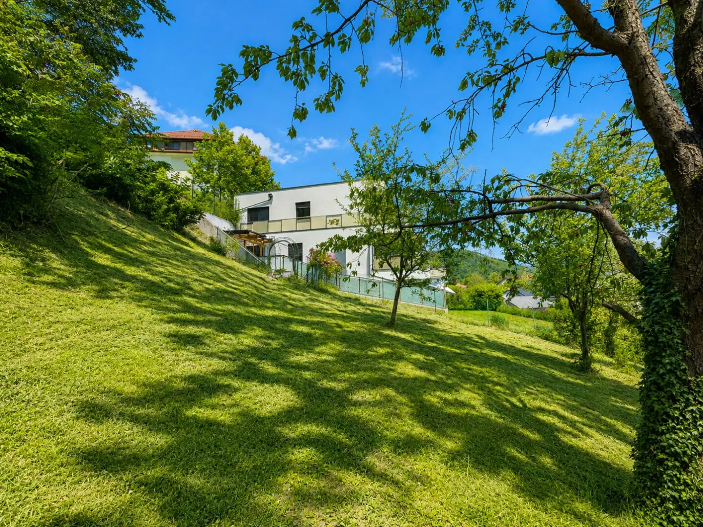 Beautiful building plot with dreamy view