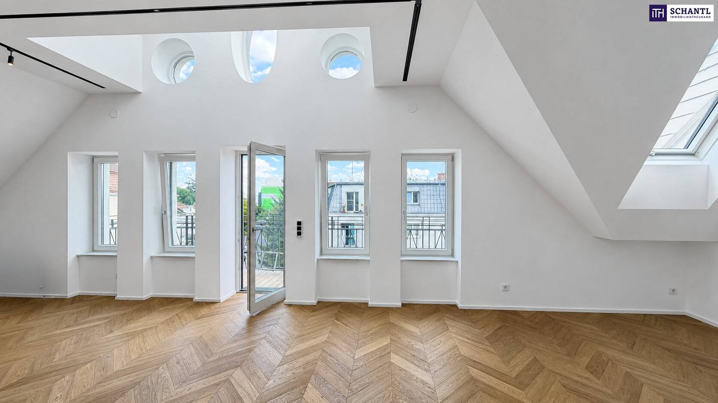 Bright 3-room attic apartment with two balconies and approx. 54 m² roof terrace near Schönbrunn