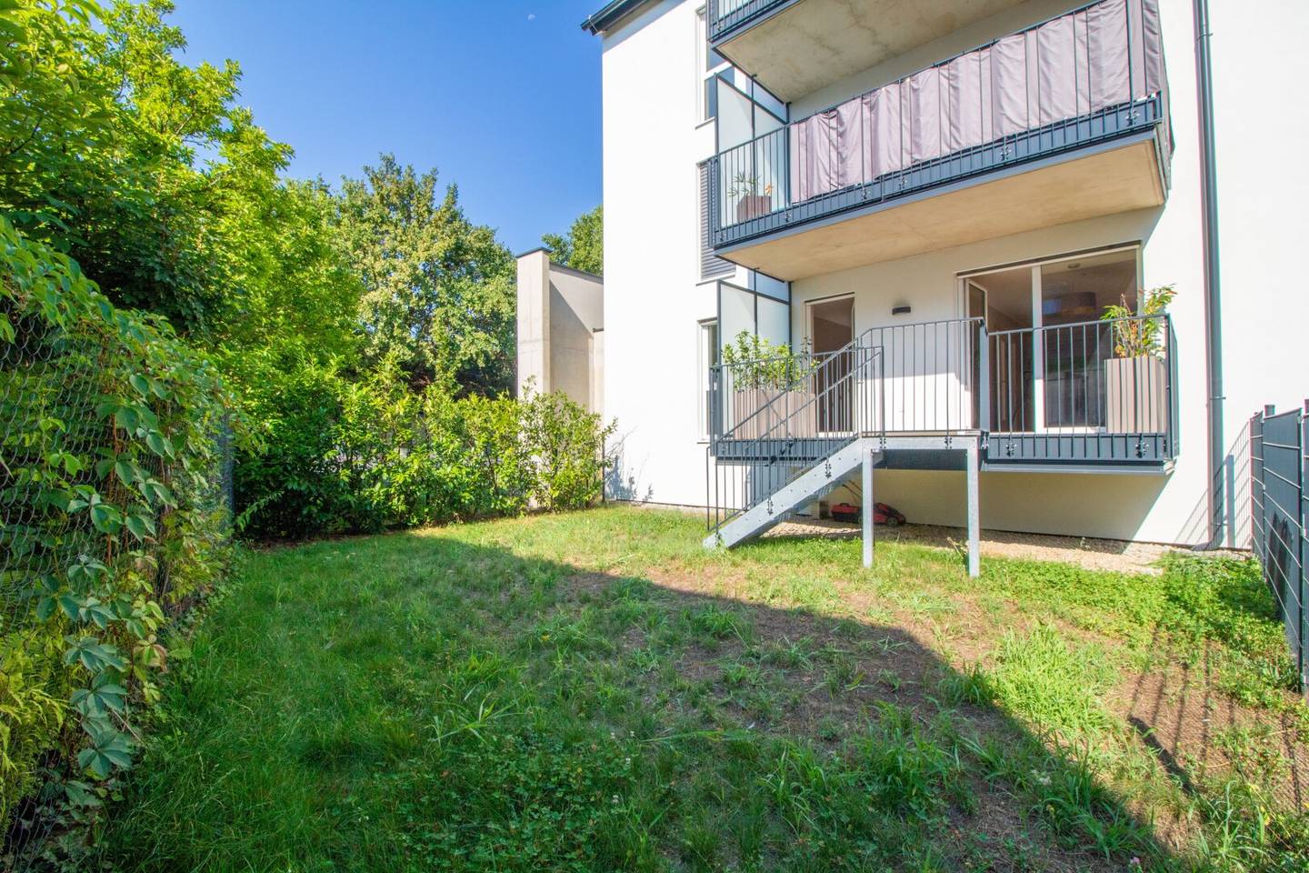 Traumhafte Neubau-Gartenwohnung in Lieboch – 74 m² Eigengarten | 2 TG-Plätze | Provisionsfrei!