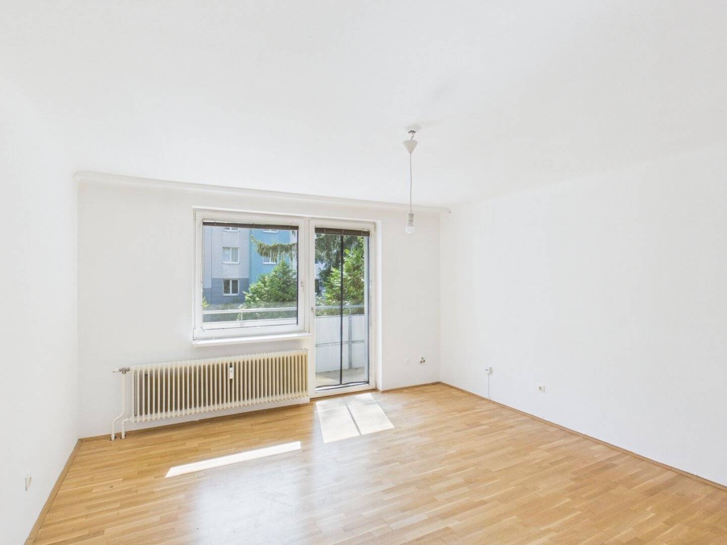 Modern 2-room apartment with loggia in the 10th district