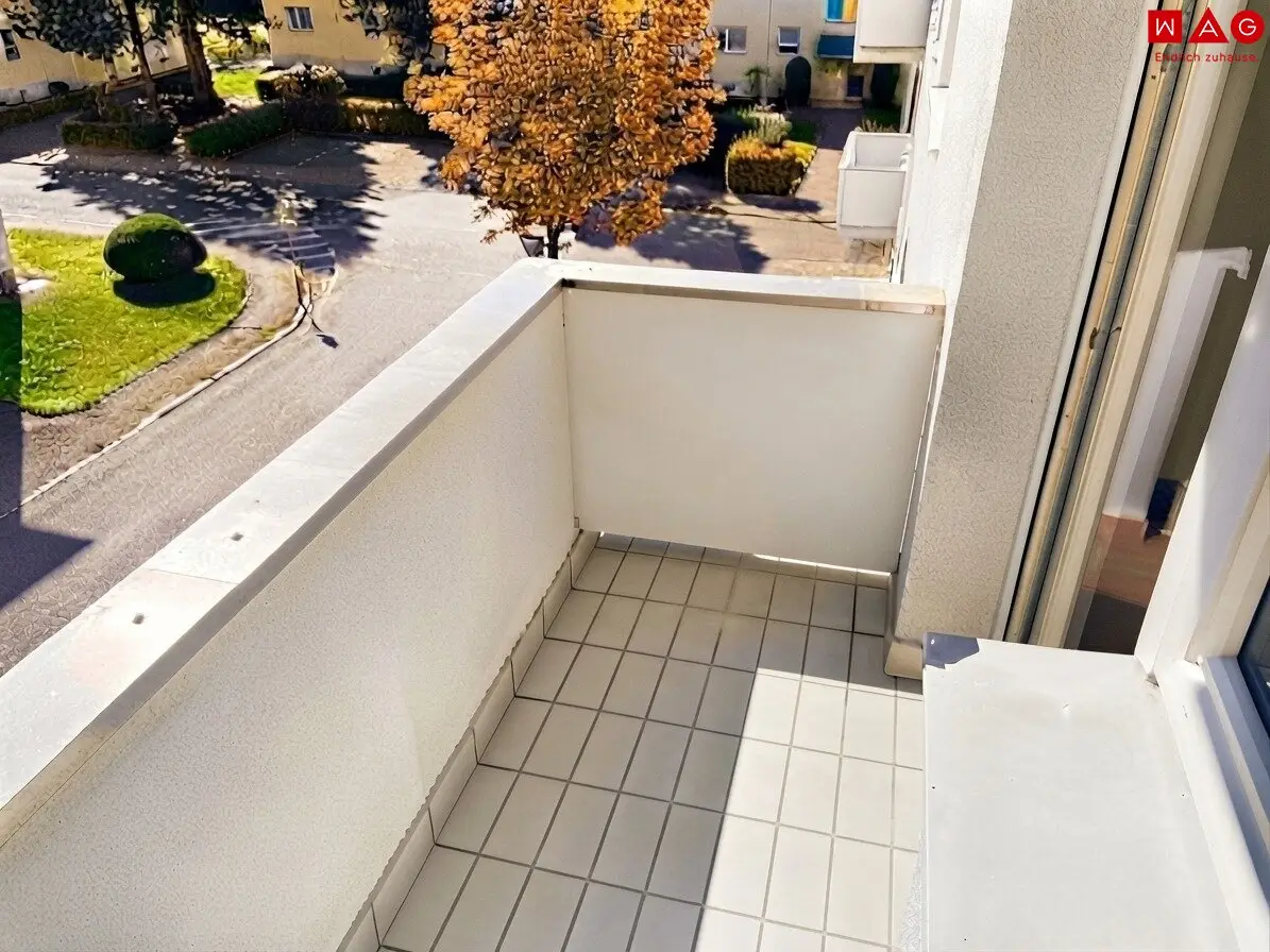 Neu sanierte Wohnung mit Balkon!