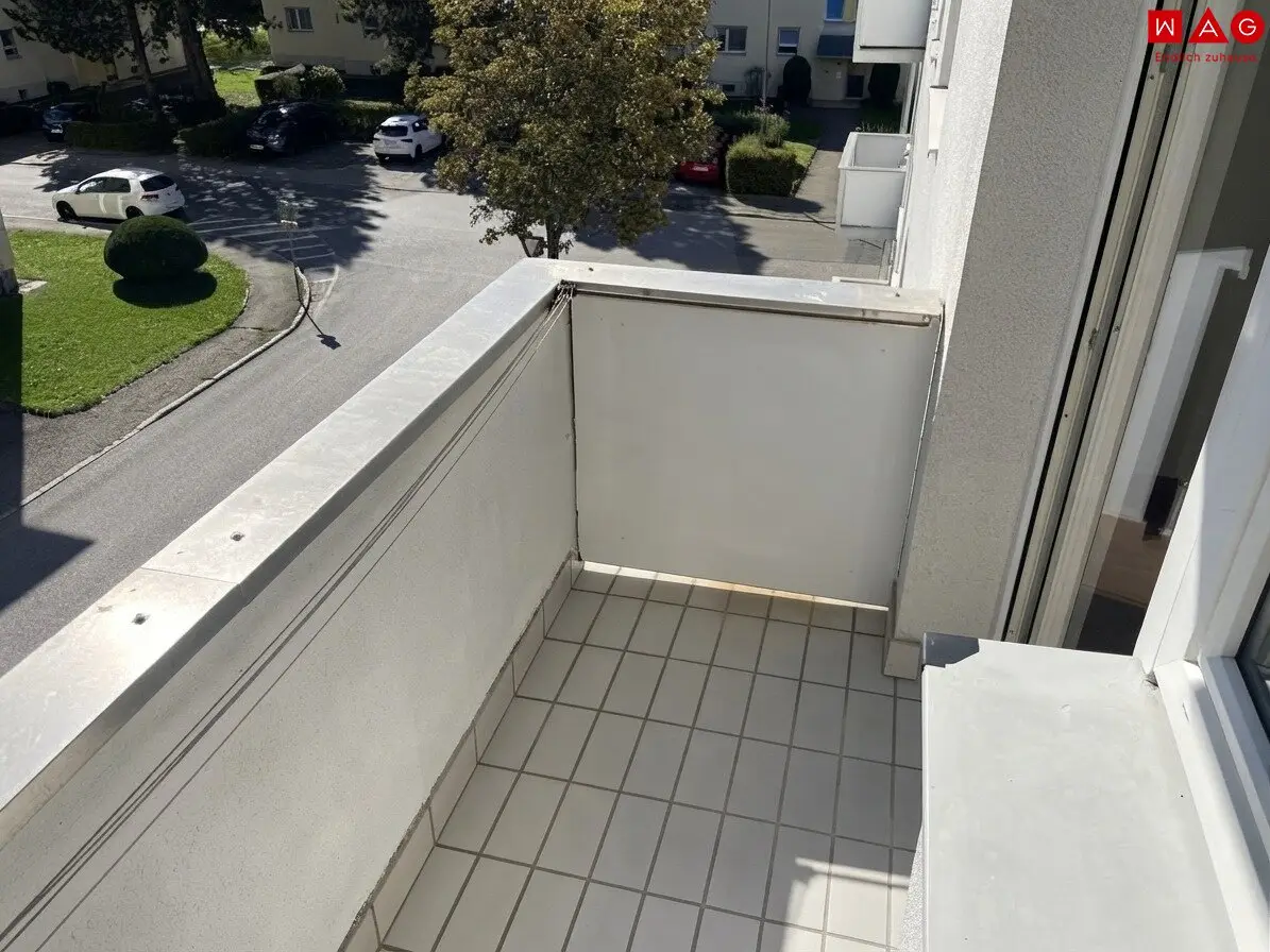 Neu sanierte Wohnung mit Balkon!