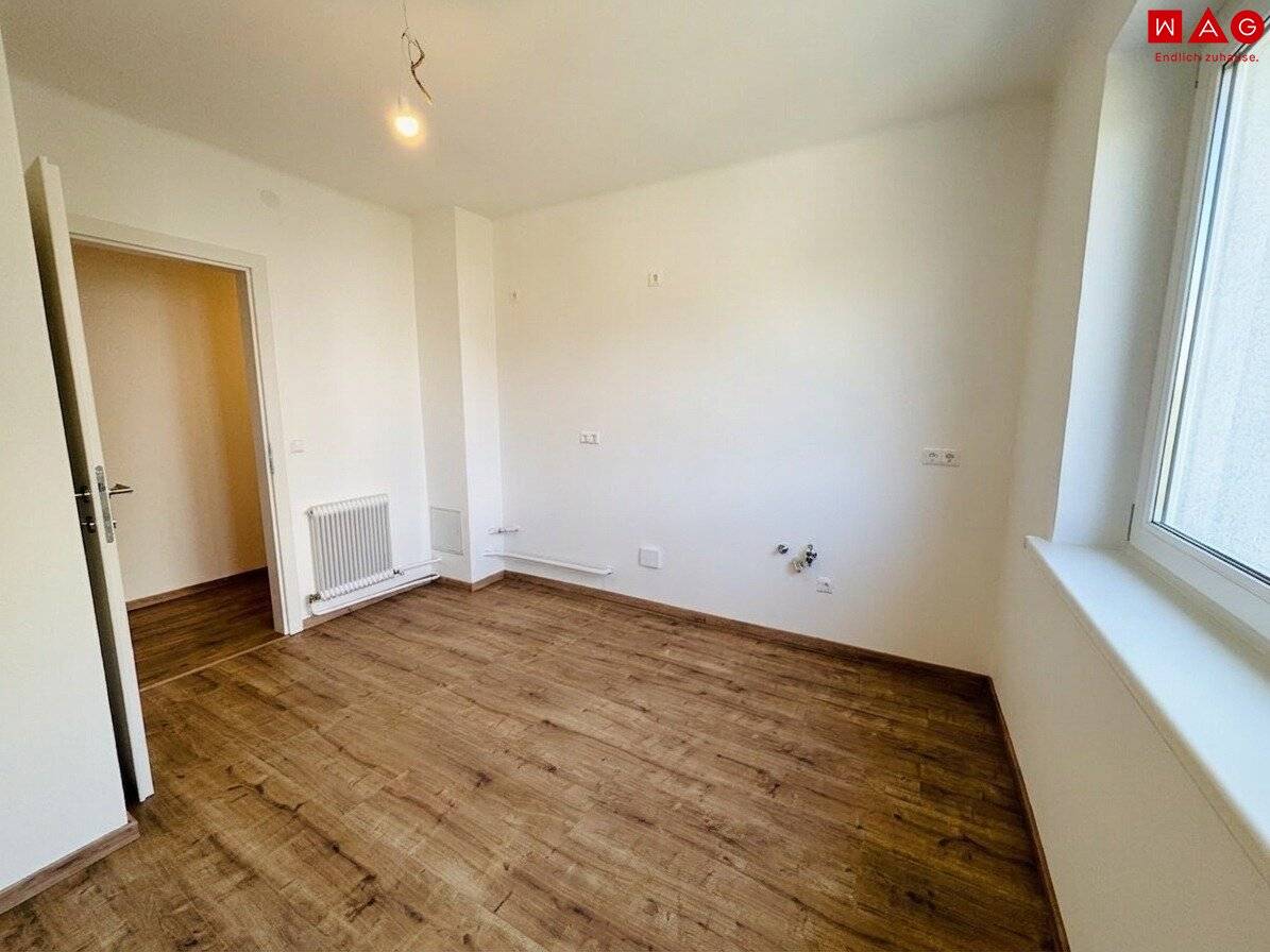 Neu sanierte Wohnung mit Balkon!