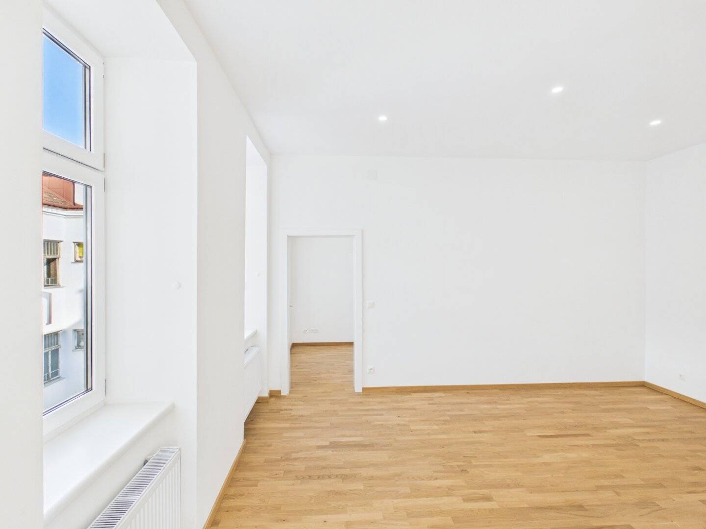 Freshly renovated 2-room apartment near the WU