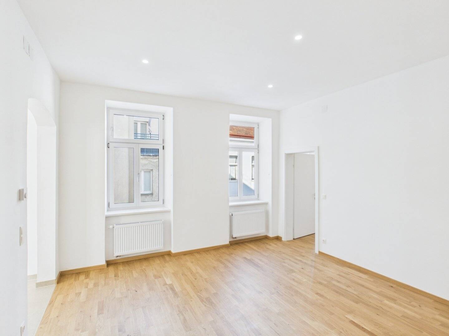 Freshly renovated 2-room apartment near the WU