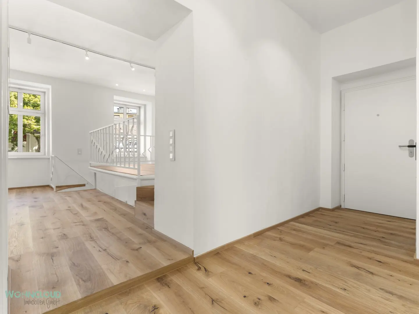 "LAINZER" GEHT'S NICHT ... Ein Altbau. Zwei Perspektiven. Ein besonderes Zuhause.