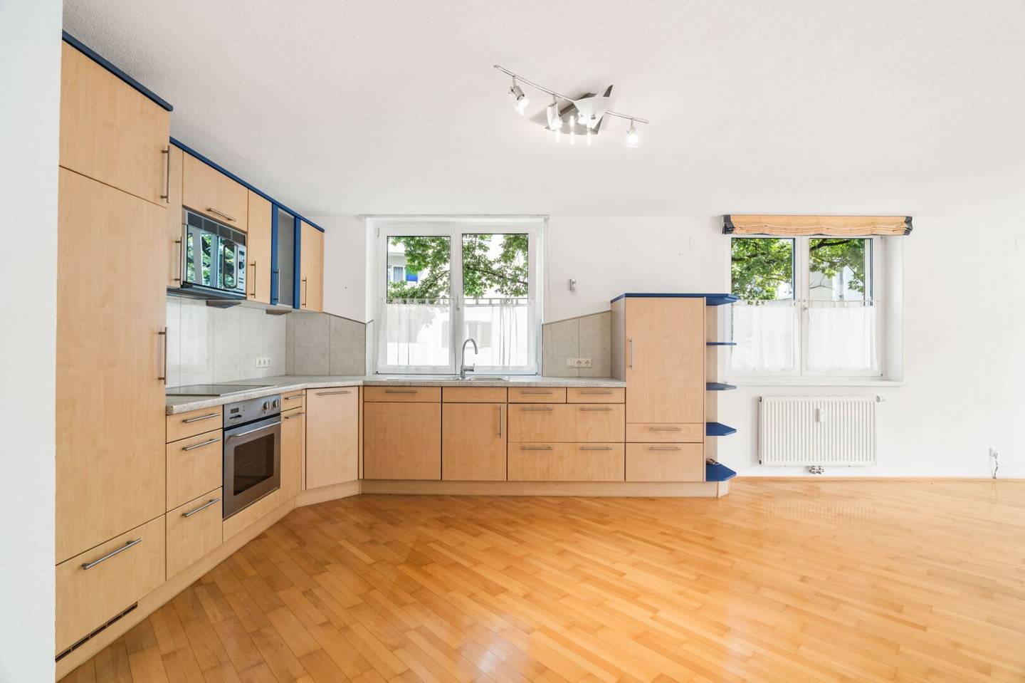 Lochau: Large 3-room apartment with loggia, elevator and underground parking near the lake
