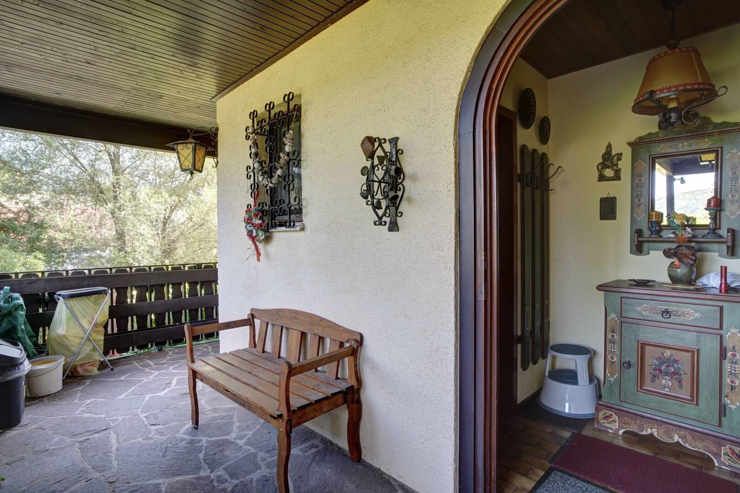 Well-maintained bungalow in a quiet location in Alland with garden idyll
