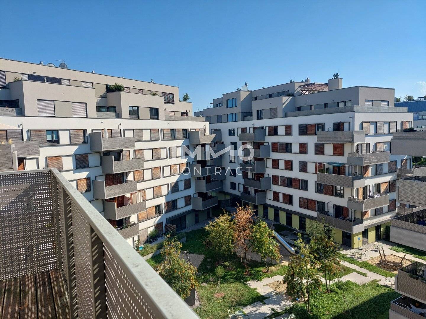 Moderne 2-Zimmer-Wohnung mit Balkon nahe U2 Aspernstraße/ Fitness, Sauna, Garten & Gemeinschaftsraum im Haus