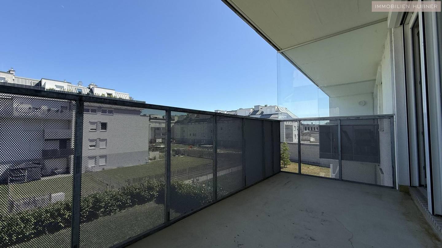 Ruhige Wohnung mit Loggia nahe Akademiepark