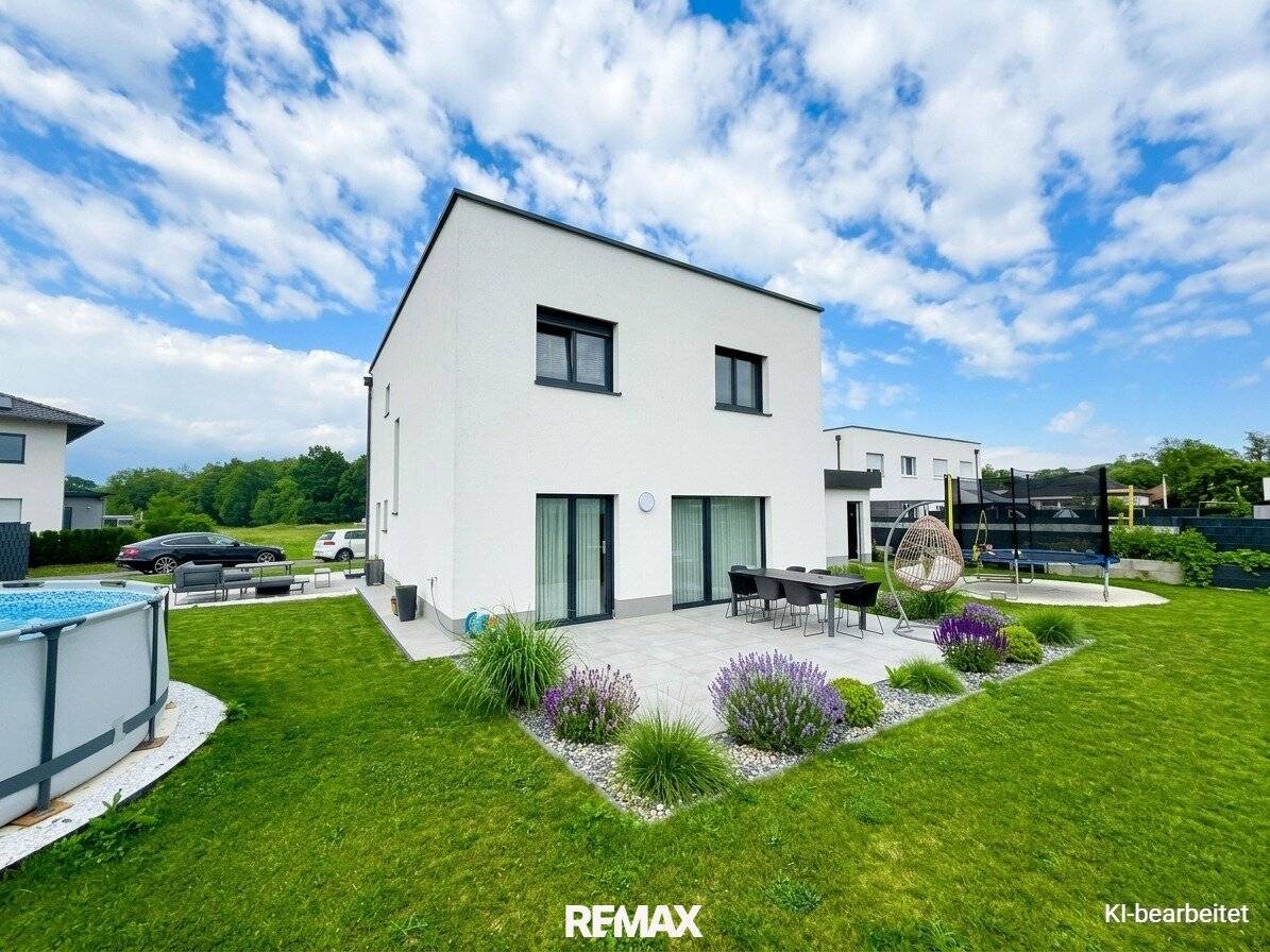 Neuwertiges Einfamilienhaus in Aurolzmünster – moderne Wohnqualität in Massivbauweise