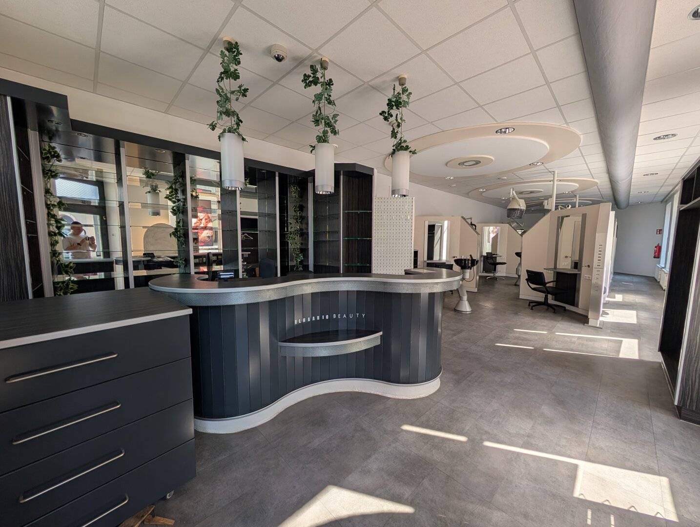 Top-Standort für Ihr (Friseur-) Geschäft nahe FH JOANNEUM  - Hohe Frequenz &amp; Sichtbarkeit!
