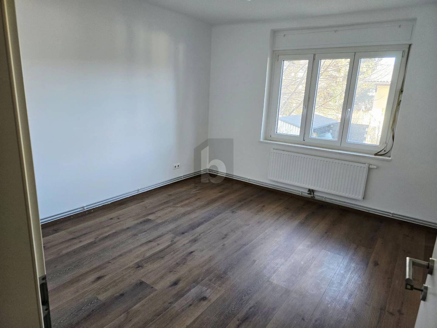 Helle Erdgeschosswohnung mit guter Anbindung