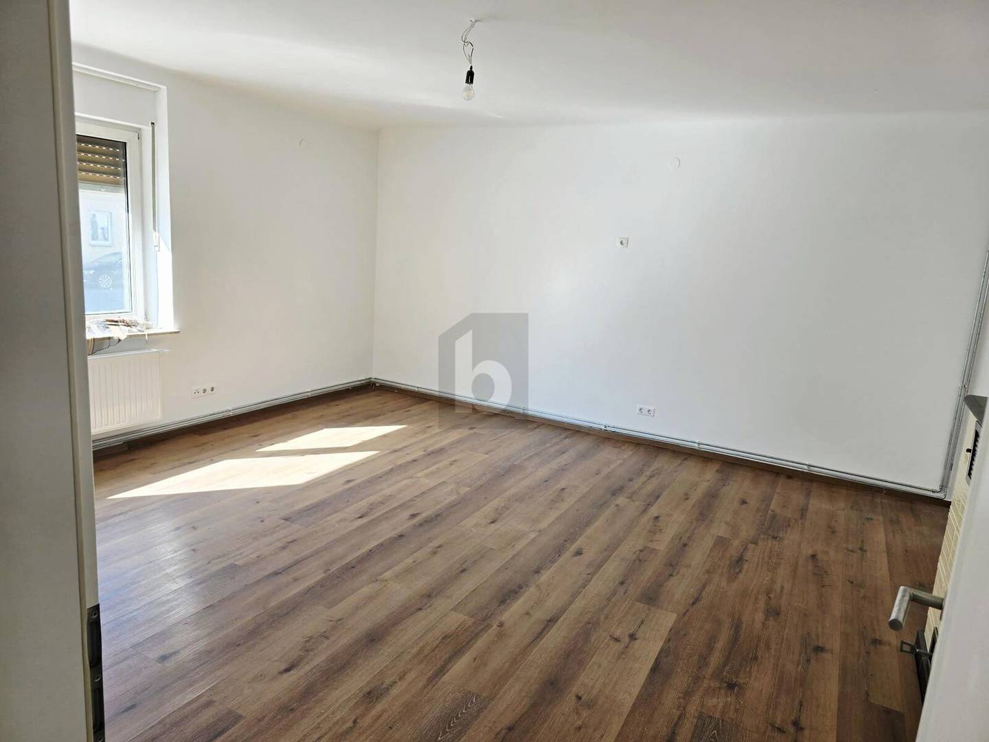 Helle Erdgeschosswohnung mit guter Anbindung