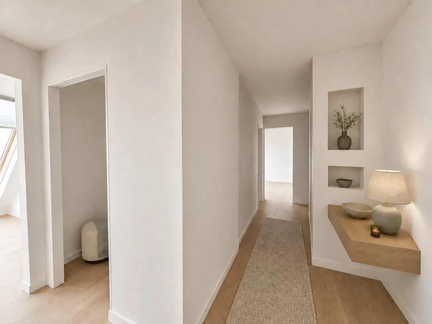 Compact. Clever. 2 rooms. Space for stable returns