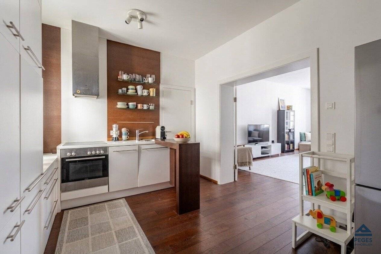 Old Town Flair: spacious 3-room apartment
